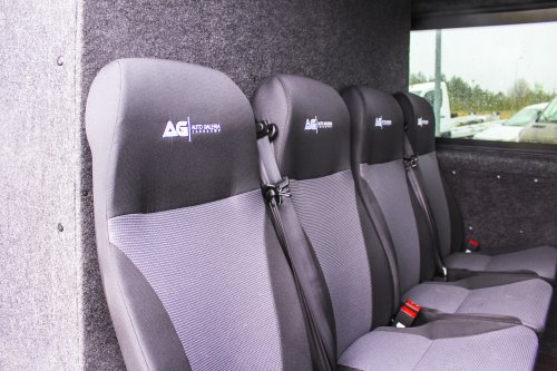 AG Zabudowy - Realizacje - Peugeot Boxer - Brygadówka