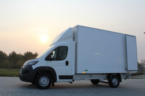 AG Zabudowy - Realizacja  Peugeot Boxer - kontener meblowy