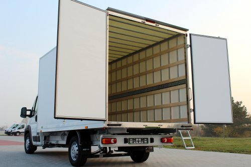 AG Zabudowy - Realizacje - Peugeot Boxer - kontener meblowy