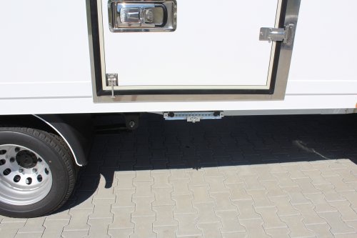 AG Zabudowy - Realizacje - Ford Transit - kontener z windą