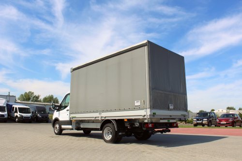 AG Zabudowy - Realizacje - Ford Transit - skrzynia z plandeką