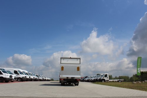 AG Zabudowy - Realizacje - Ford Transit - kontener z windą