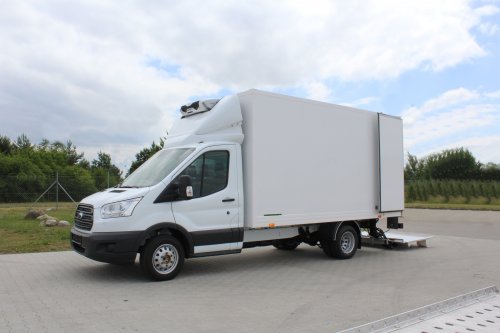 AG Zabudowy - Realizacja  Ford Transit - kontener z windą