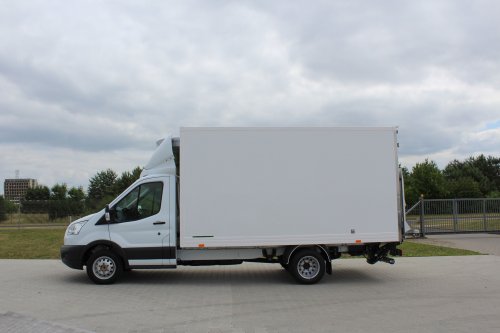AG Zabudowy - Realizacje - Ford Transit - kontener z windą