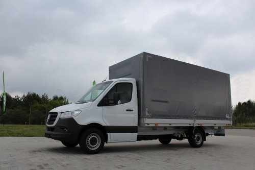 AG Zabudowy - Realizacja  Mercedes Sprinter - skrzynia z plandeką