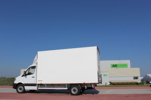 AG Zabudowy - Realizacje - Mercedes Sprinter - izoterma