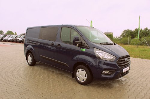 AG Zabudowy - Realizacje - Ford Custom - przegroda zwykła