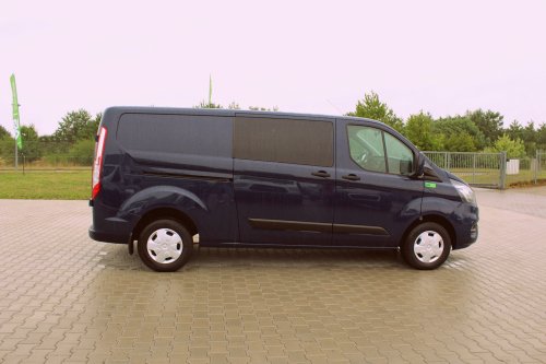 AG Zabudowy - Realizacje - Ford Custom - przegroda zwykła