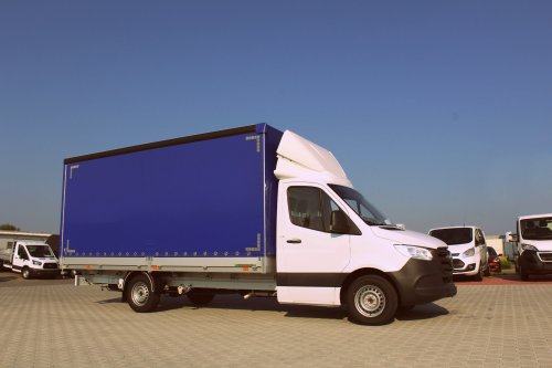 AG Zabudowy - Realizacje - Mercedes Sprinter - skrzynia z plandeką