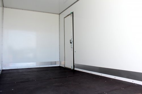 AG Zabudowy - Realizacje - Mercedes Sprinter - kontener