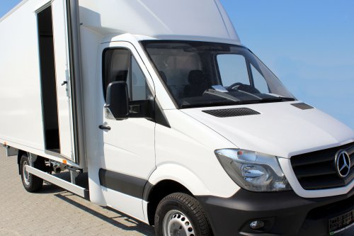 AG Zabudowy - Realizacje - Mercedes Sprinter - kontener