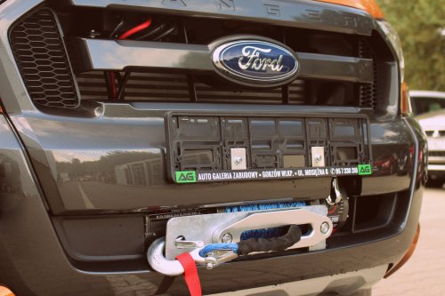 AG Zabudowy - Realizacje - Ford Ranger - z wyciągarką