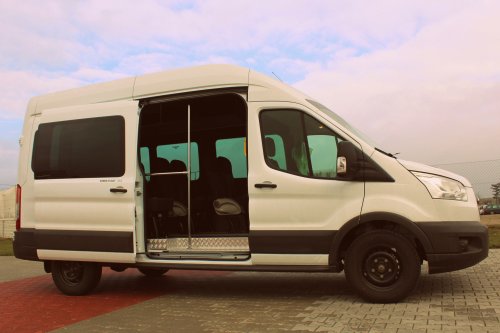 AG Zabudowy - Realizacje - Ford Transit - autobus 11-os