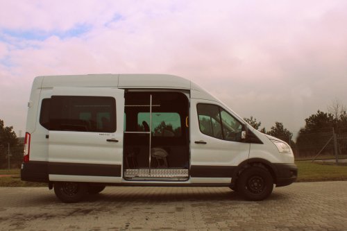 AG Zabudowy - Realizacje - Ford Transit - autobus 11-os