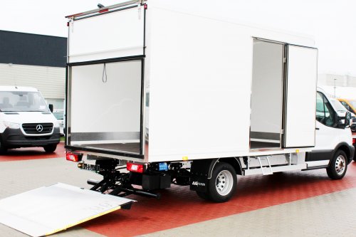 AG Zabudowy - Realizacja  Ford Transit - kontener z windą