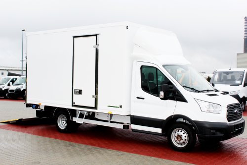 AG Zabudowy - Realizacje - Ford Transit - kontener z windą