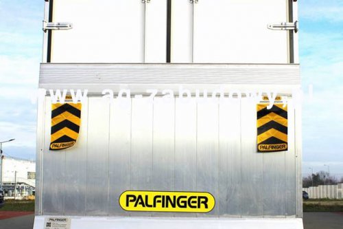 AG Zabudowy - Realizacje - Peugeot Boxer  - izoterma z agregatem dwustrefowym i windą załadunkową