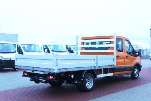 AG Zabudowy - Realizacja  Ford Transit - Skrzynia z niesymetrycznie dzielonymi burtami