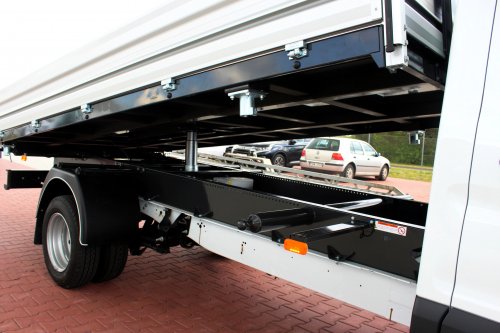 AG Zabudowy - Realizacje - Ford Transit - wywrotka 4300x2140x400